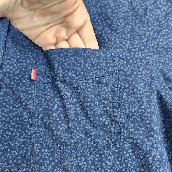 🔹️Levi's Blue Classic Buttoned Front Long Sleeve Shirt Men's Large - Picture 7 of 12